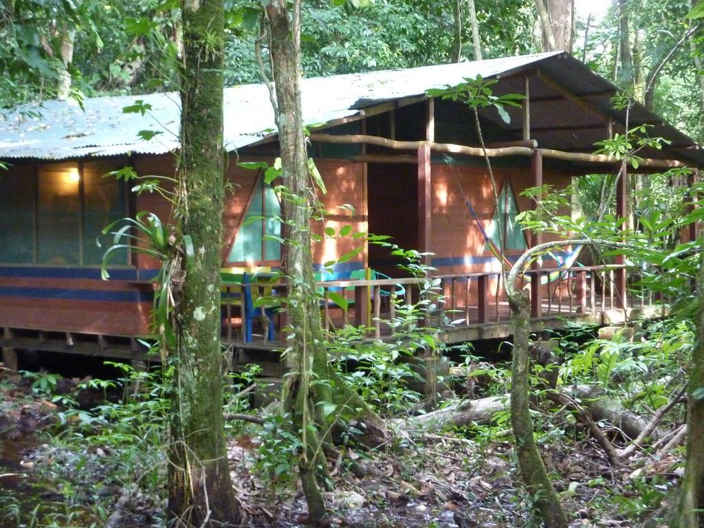 Hotel Casa Perico Rio Dulce Town Exteriör bild