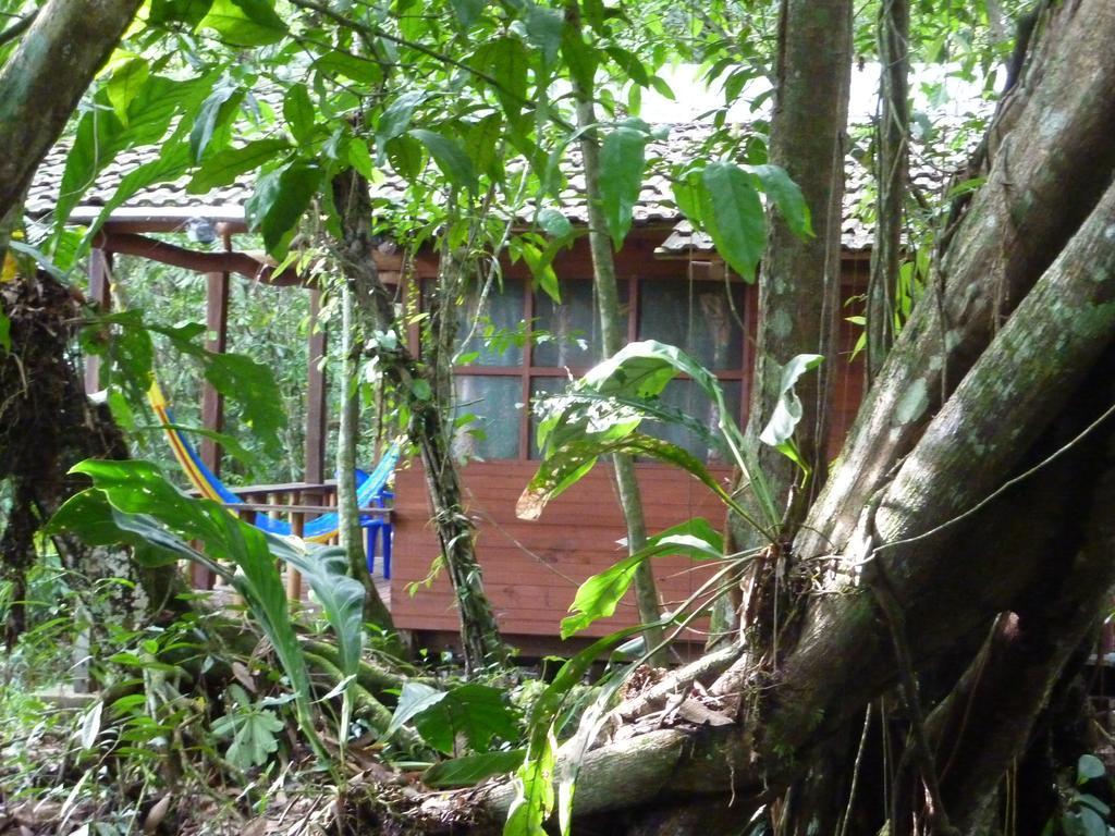 Hotel Casa Perico Rio Dulce Town Exteriör bild